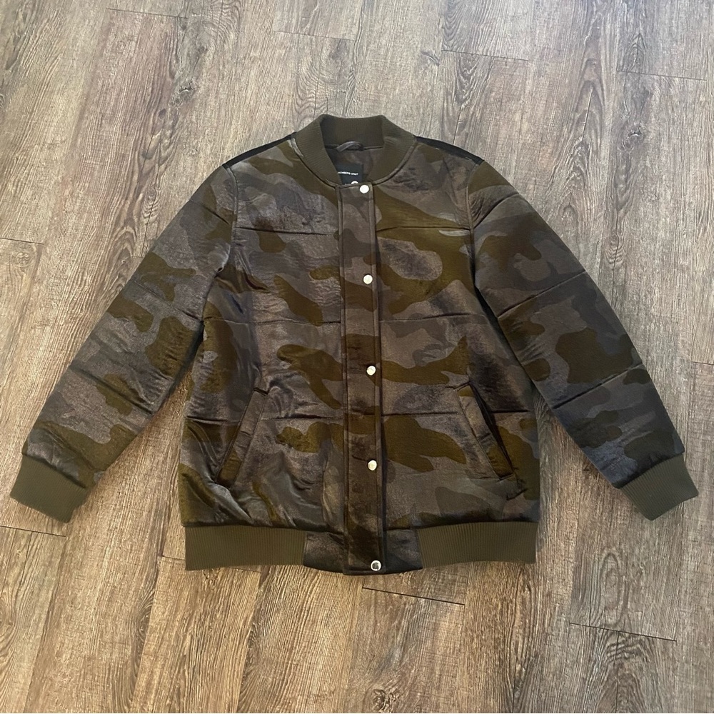 Members Only Coat Women Large Green Camouflaged Full Zip Snap Bomber Jacket